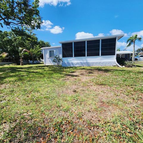 4 Boca Chica, Port St. Lucie, FL 34952