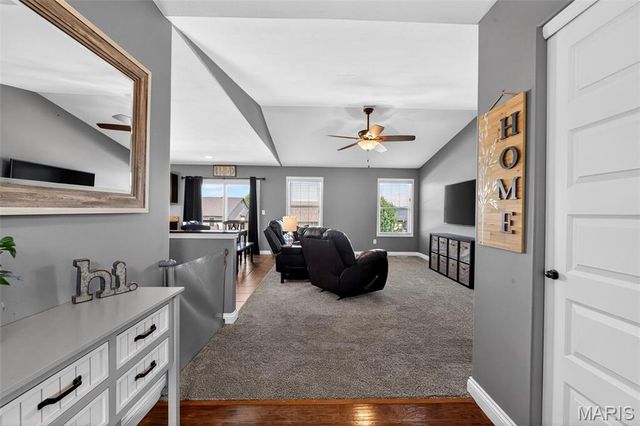 146 Shadow Pointe Drive, Wentzville, MO 63385