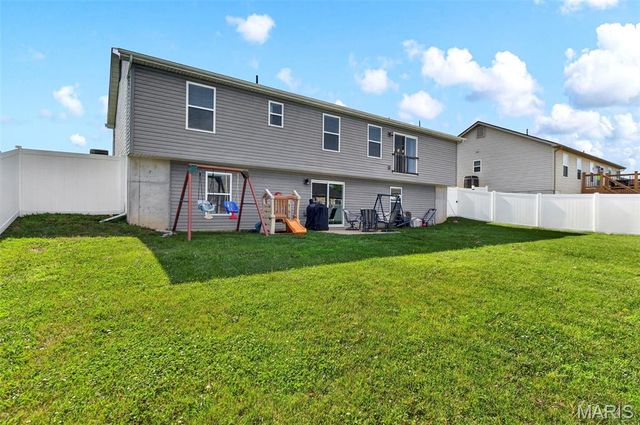 146 Shadow Pointe Drive, Wentzville, MO 63385