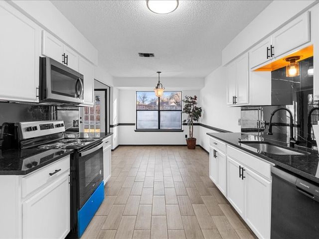 3977 Windhaven Road, Fort Worth, TX 76133