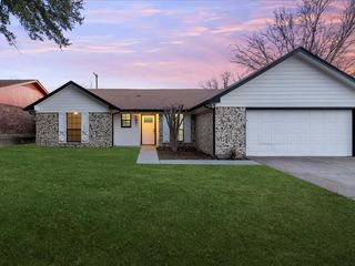 3977 Windhaven Road, Fort Worth, TX 76133