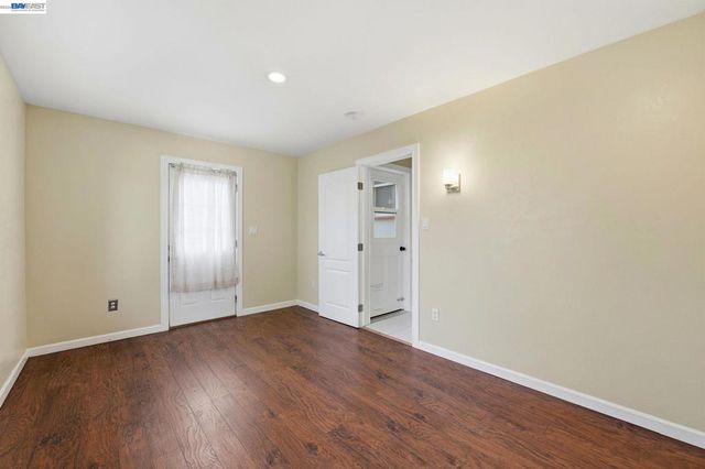 15274 Inverness St, San Leandro, CA 94579
