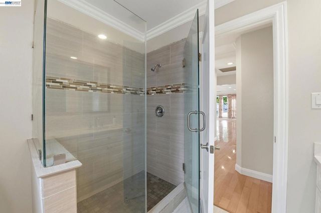 15274 Inverness St, San Leandro, CA 94579