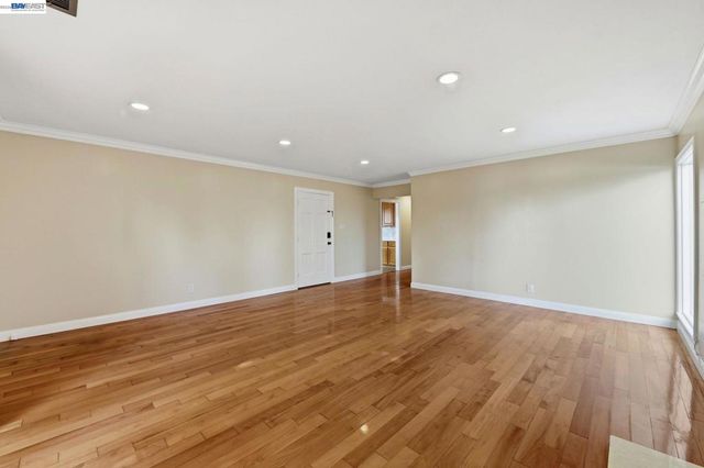 15274 Inverness St, San Leandro, CA 94579