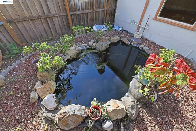 15274 Inverness St, San Leandro, CA 94579