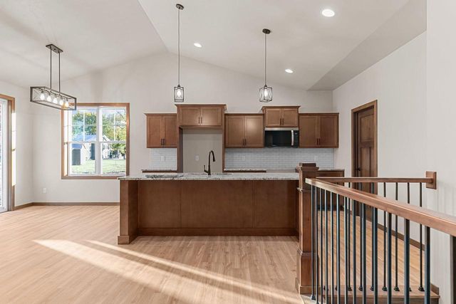 W4962 COTTAGE LANE, Sherwood, WI 54169