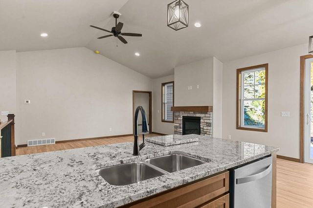 W4962 COTTAGE LANE, Sherwood, WI 54169