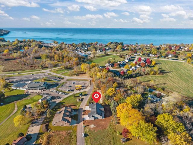 W4962 COTTAGE LANE, Sherwood, WI 54169