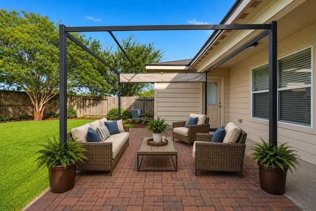 6910 Clover Walk Lane, Richmond, TX 77469