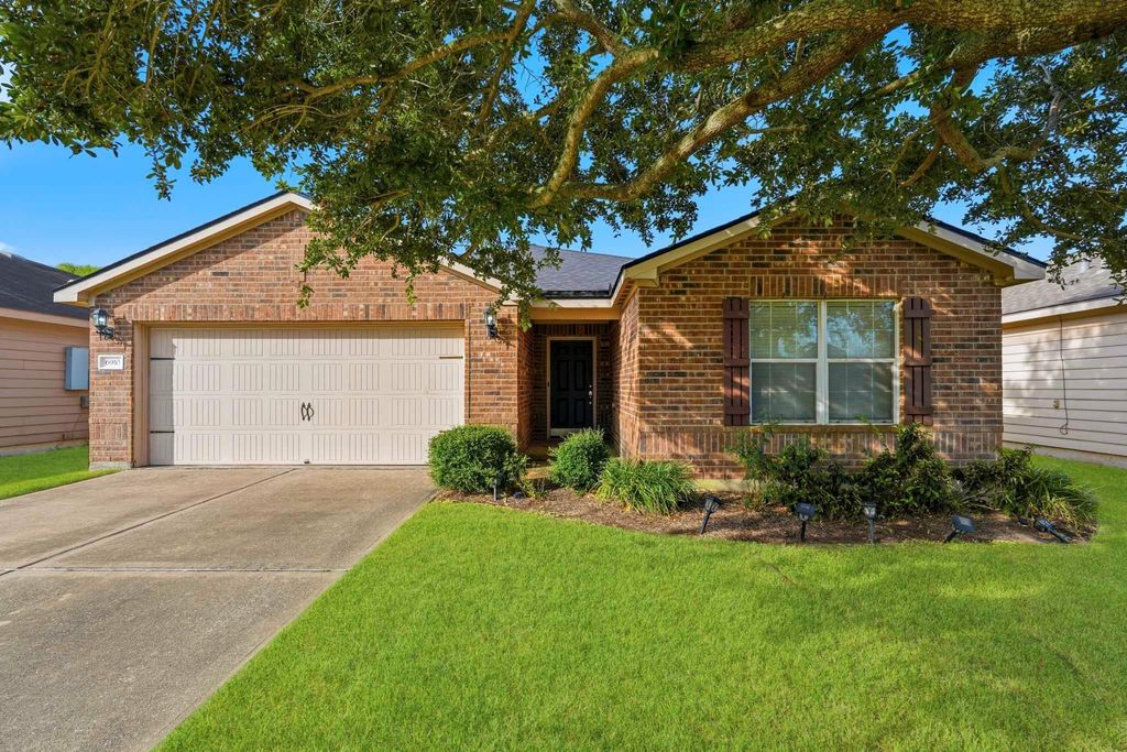 6910 Clover Walk Lane, Richmond, TX 77469