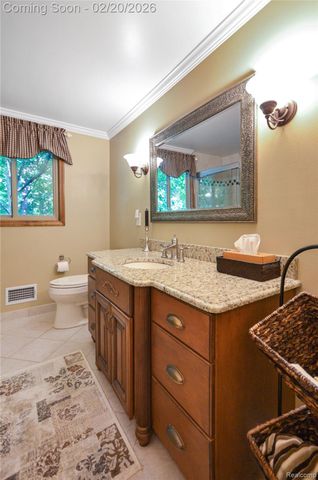 53645 Lambeth Court, Shelby Charter Township, MI 48316