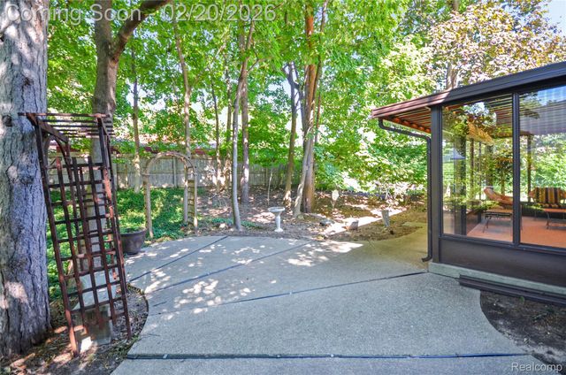 53645 Lambeth Court, Shelby Charter Township, MI 48316