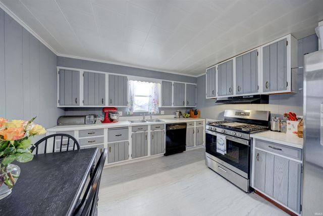 631 16th Street, Tell City, IN 47586