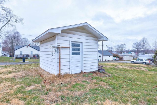 631 16th Street, Tell City, IN 47586