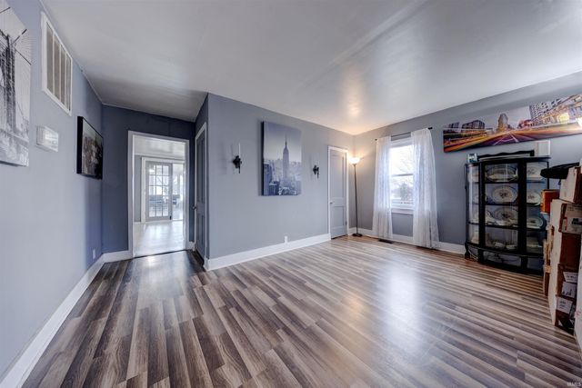 631 16th Street, Tell City, IN 47586