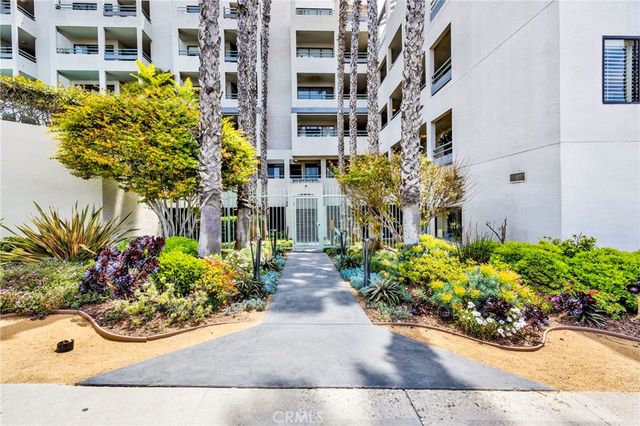 150 Ocean Park 520, Santa Monica, CA 90405