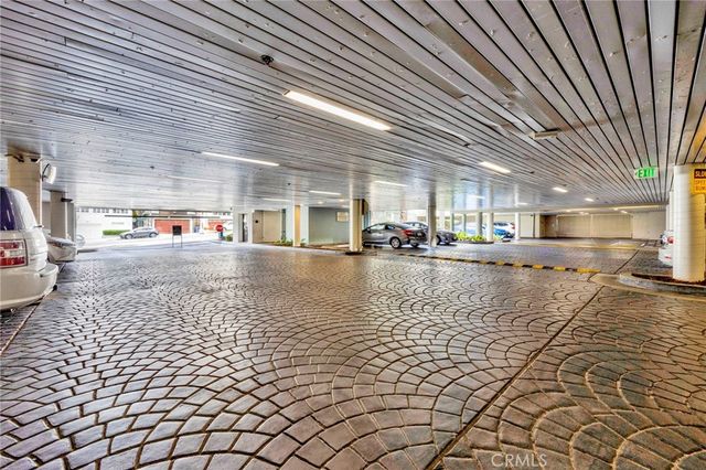 150 Ocean Park 520, Santa Monica, CA 90405