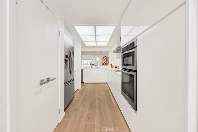 150 Ocean Park 520, Santa Monica, CA 90405