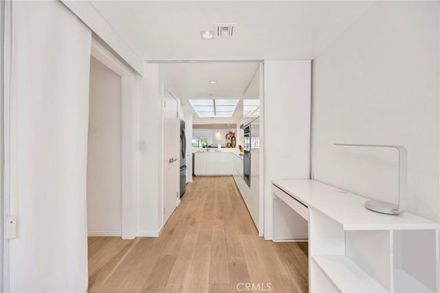 150 Ocean Park 520, Santa Monica, CA 90405