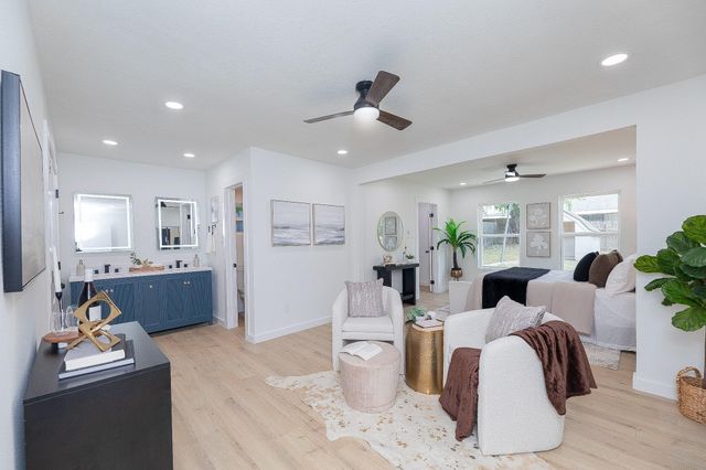 9843 Childress DR, Austin, TX 78753