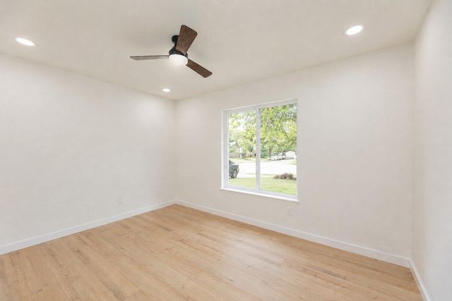 9843 Childress DR, Austin, TX 78753
