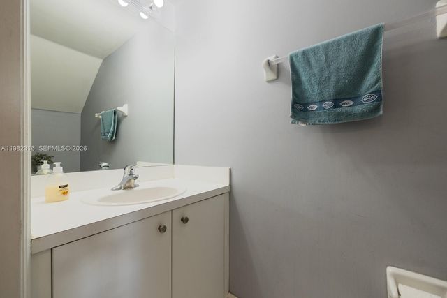 3335 NE 13th Cir Dr 105-27, Homestead, FL 33033