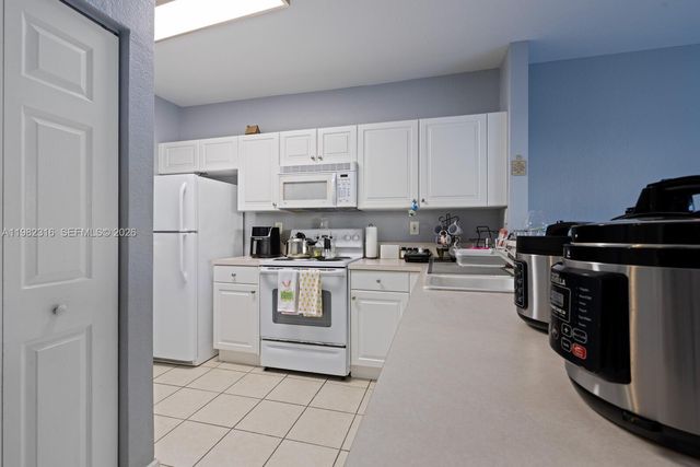 3335 NE 13th Cir Dr 105-27, Homestead, FL 33033