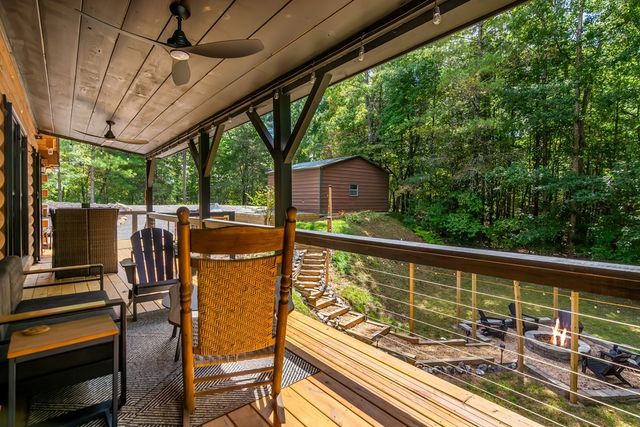 16 Toccoa Ridge Road, Mineral Bluff, GA 30559