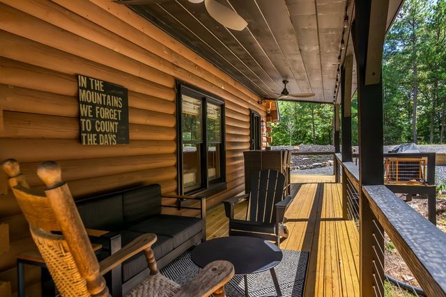 16 Toccoa Ridge Road, Mineral Bluff, GA 30559