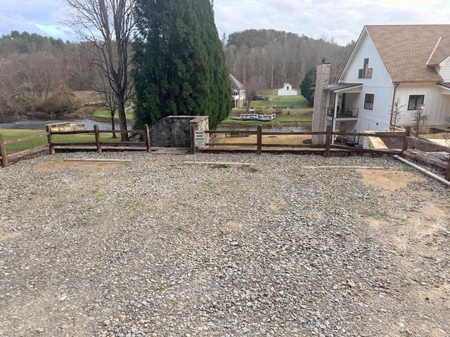 16 Toccoa Ridge Road, Mineral Bluff, GA 30559
