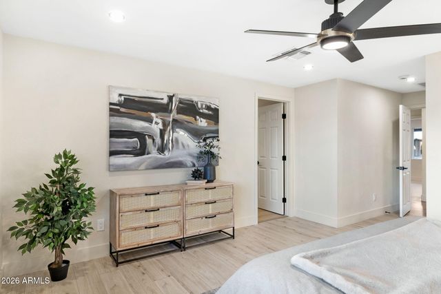 13238 N 38 Place, Phoenix, AZ 85032