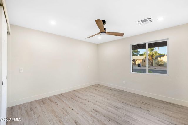 13238 N 38 Place, Phoenix, AZ 85032
