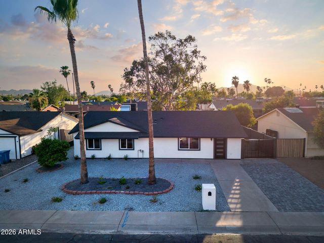 13238 N 38 Place, Phoenix, AZ 85032