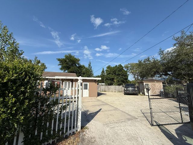 311 CONGRESS AVENUE, Auburndale, FL 33823