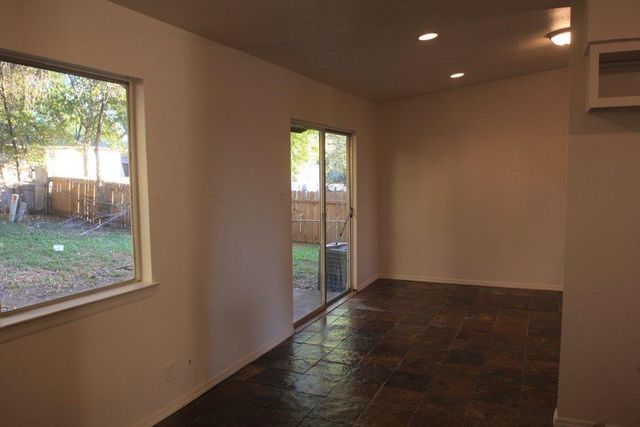 2412 Village Walk, Austin, TX 78744