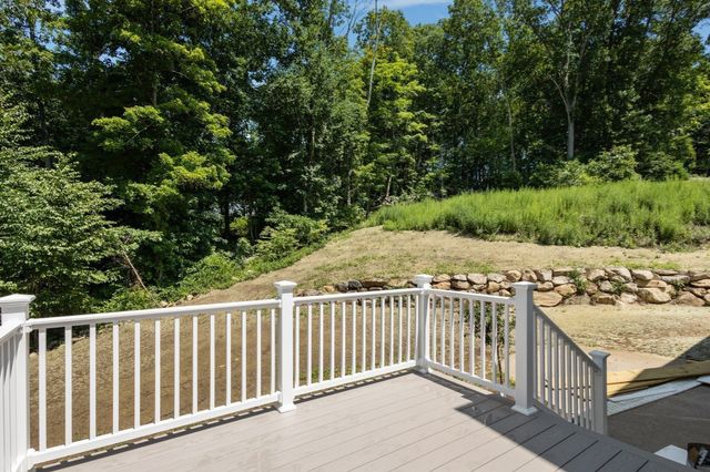 15 Tuscan Ct, Cumberland, RI 02864
