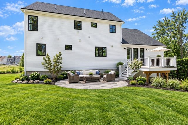 15 Tuscan Ct, Cumberland, RI 02864