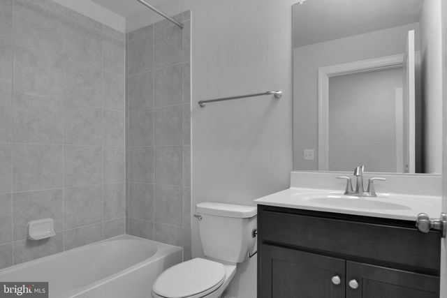 9712 VANG DR, Lanham, MD 20706