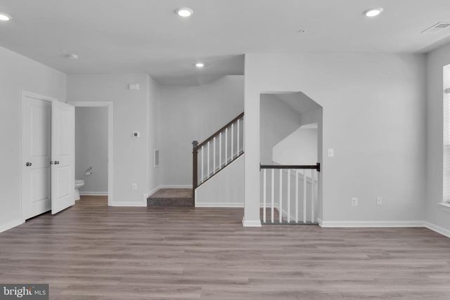 9712 VANG DR, Lanham, MD 20706