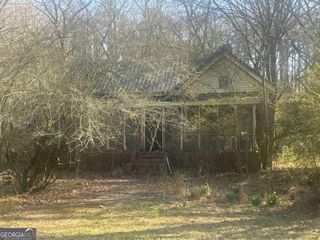 405 W Richardson Road, Oxford, GA 30054