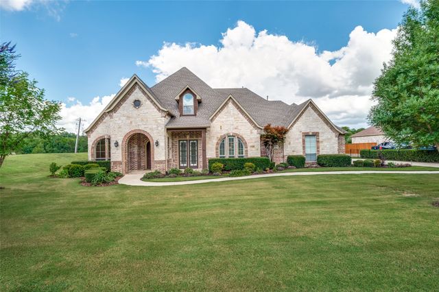 5575 Pebble Creek Drive, Celina, TX 75078