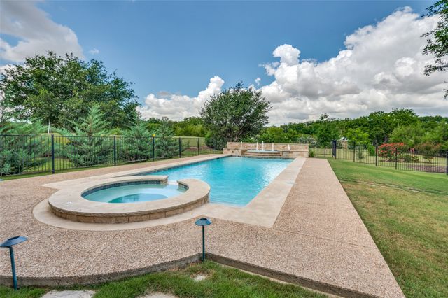 5575 Pebble Creek Drive, Celina, TX 75078