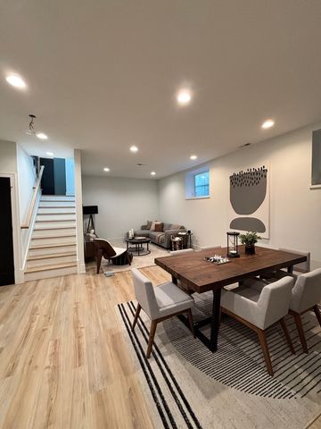 1914 N Rockwell Street, Chicago, IL 60647
