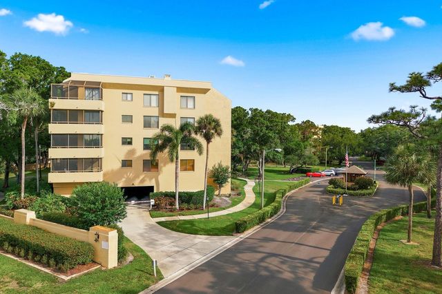 3078 EASTLAND BOULEVARD 401, Clearwater, FL 33761
