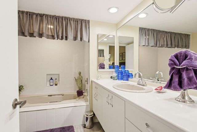 3078 EASTLAND BOULEVARD 401, Clearwater, FL 33761