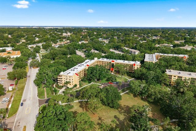 3078 EASTLAND BOULEVARD 401, Clearwater, FL 33761
