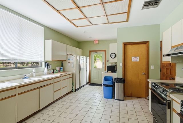 3078 EASTLAND BOULEVARD 401, Clearwater, FL 33761