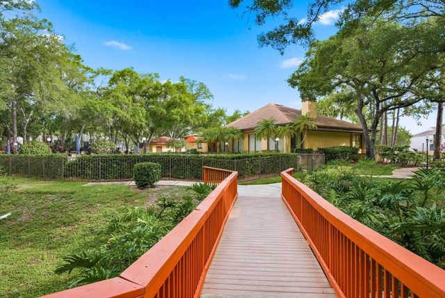 3078 EASTLAND BOULEVARD 401, Clearwater, FL 33761