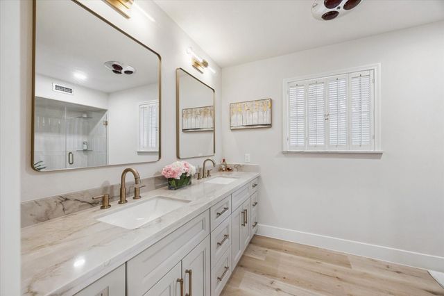 802 E Mansfield Street, Brenham, TX 77833