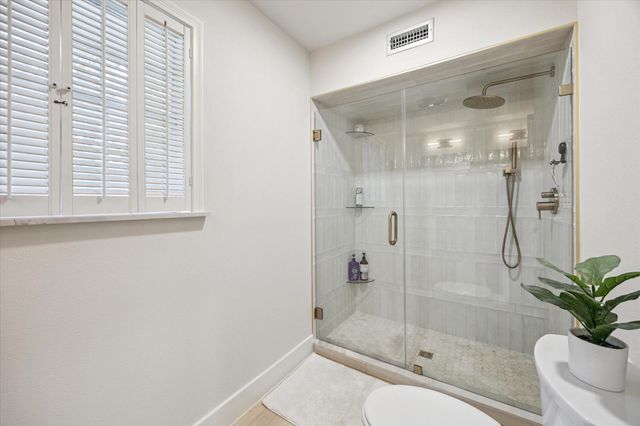 802 E Mansfield Street, Brenham, TX 77833